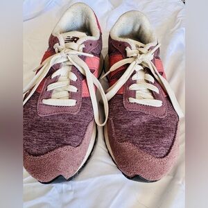 New Balance 237 Women’s Sneakers